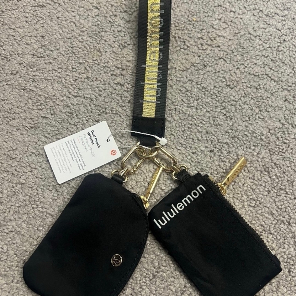lululemon athletica Black Key & Card Holder Set